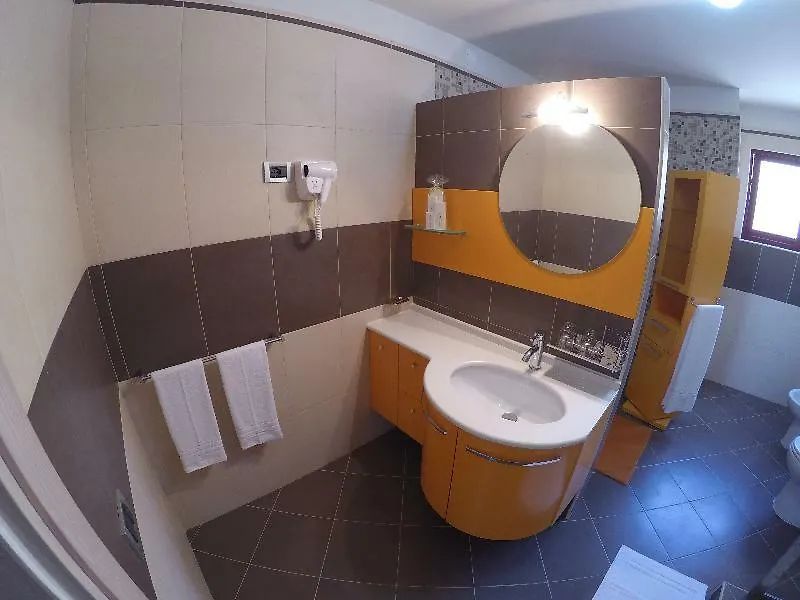 Hotel Pombas Brancas Resort Mindelo 4*,